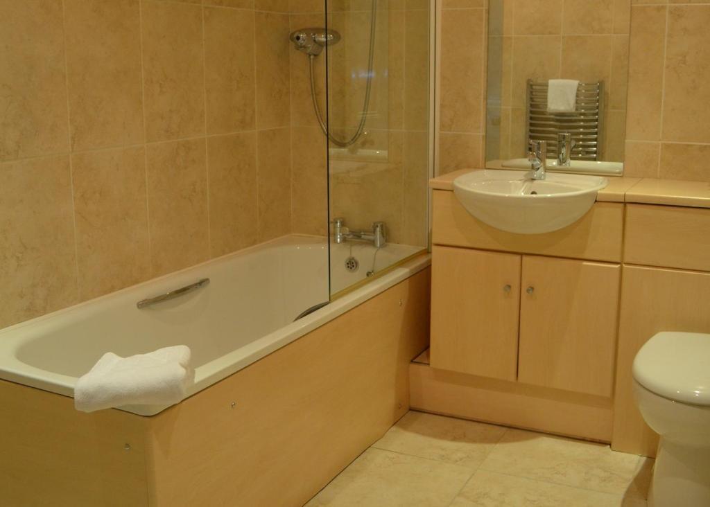 Royal Hotel Cumnock Room photo